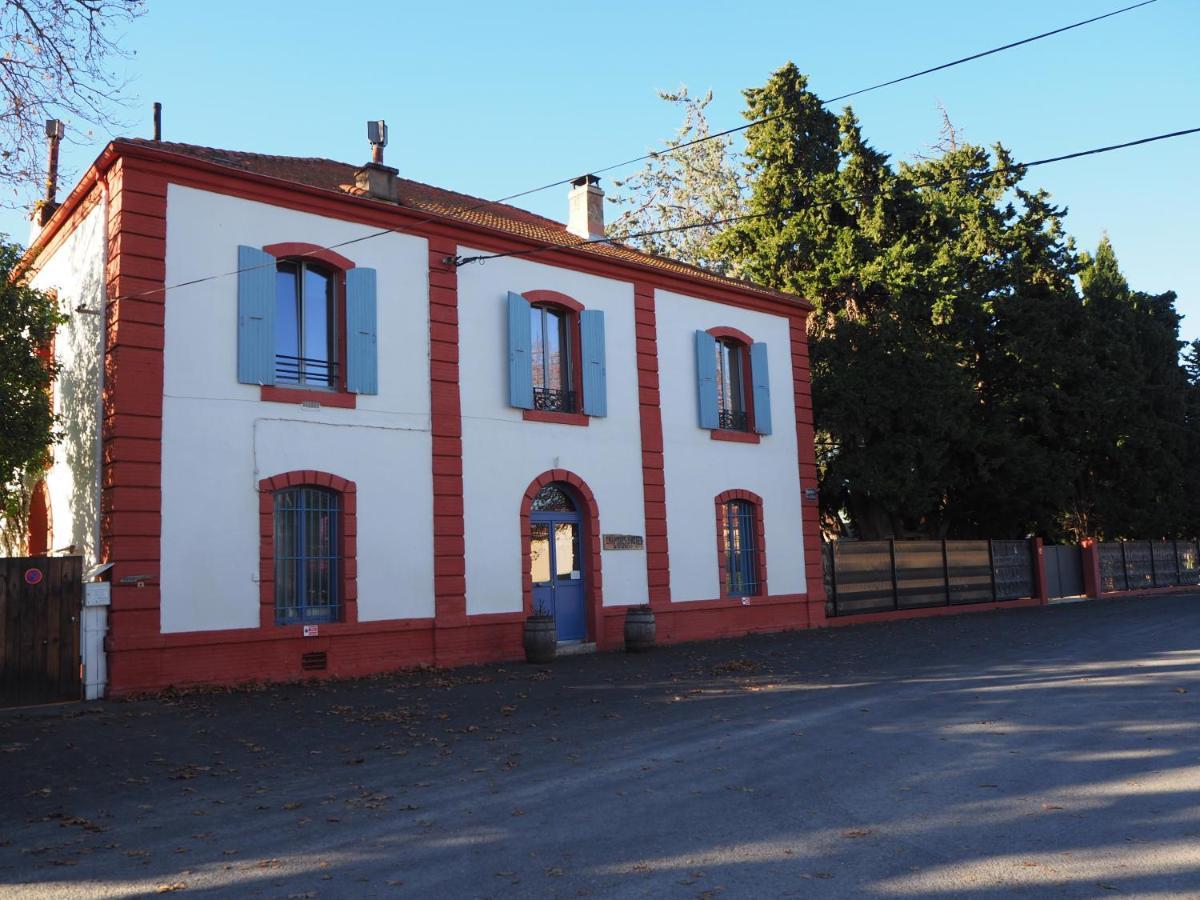 La Gare De Millas Chambres d'hôtes Exterior foto
